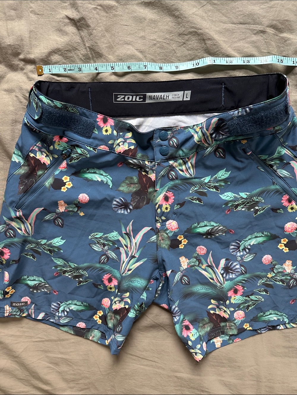Zoic Navaeh Women's Tropical Floral Shorts - Picture 2 of 7